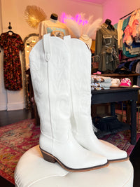 The Loretta- Marfa Boots