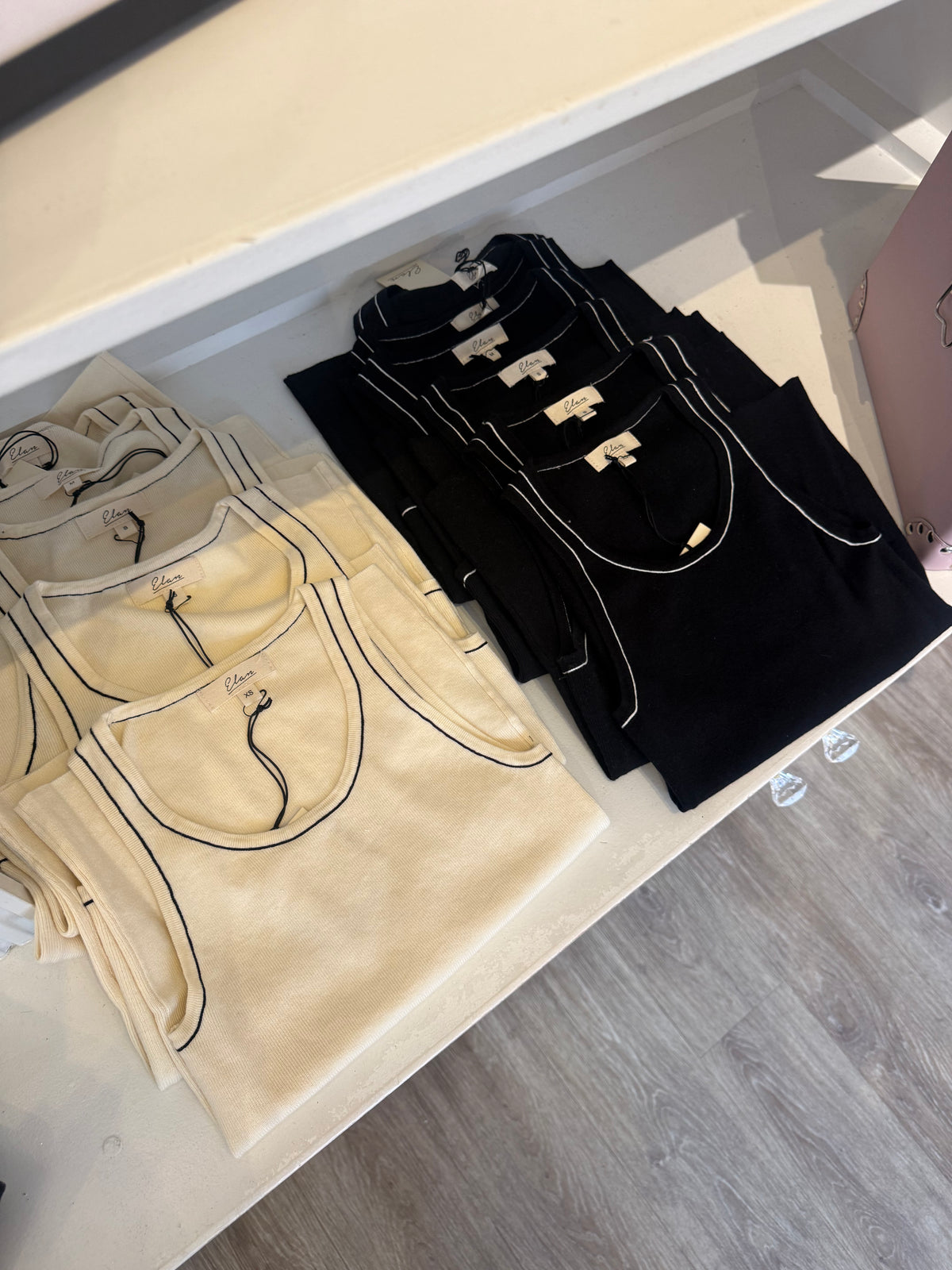 Contrast Tank