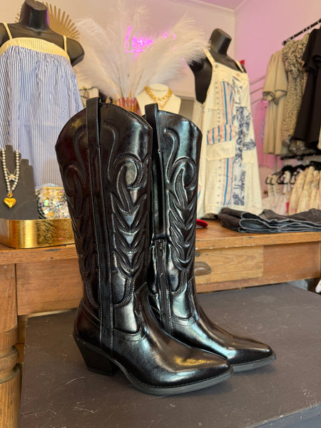 Dixie Black Patent Boot